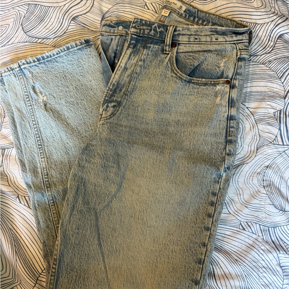Abercrombie & Fitch Ultra High Rise Straight